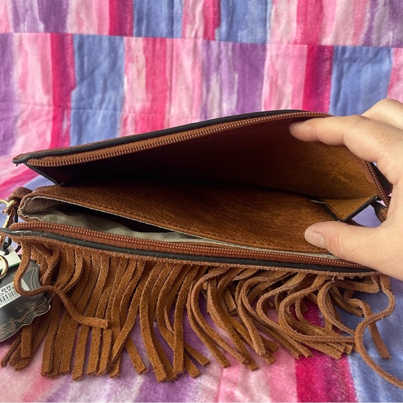 Alyssa Brown Vegan Fringe Western Clutch new with tags - Picture 8 of 11